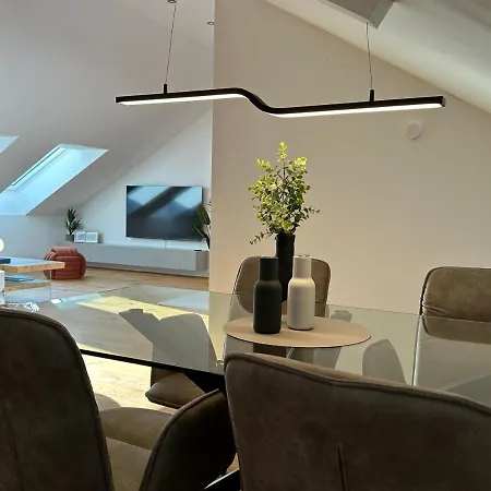 Truly - Direkt Am Rathausplatz, Dachterrasse Mit Blick Auf Perlachturm, Garage, Fahrstuhl