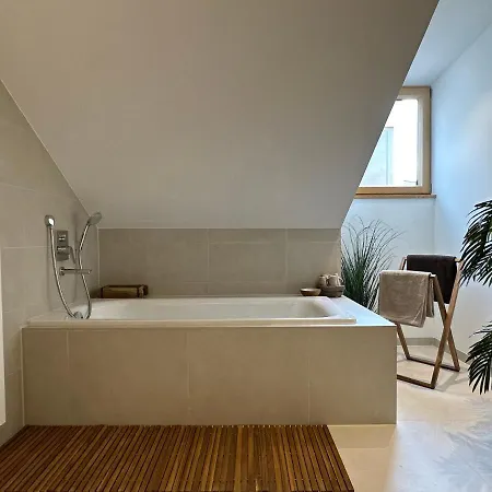 Apartment Truly - Direkt Am Rathausplatz, Dachterrasse Mit Blick Auf Perlachturm, Garage, Fahrstuhl Augsburg