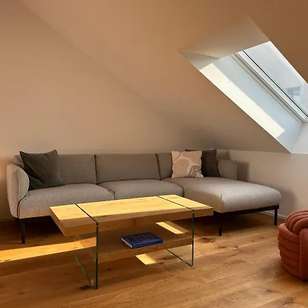 Apartment Truly - Direkt Am Rathausplatz, Dachterrasse Mit Blick Auf Perlachturm, Garage, Fahrstuhl