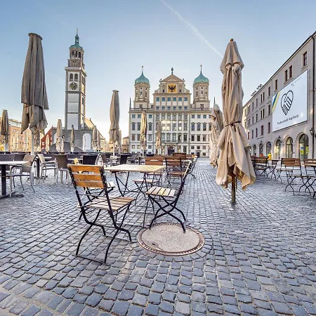 Truly - Direkt Am Rathausplatz, Dachterrasse Mit Blick Auf Perlachturm, Garage, Fahrstuhl